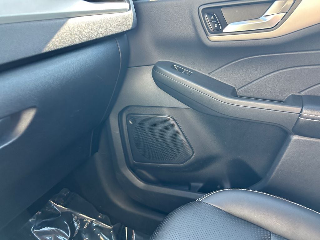 2022 Ford Escape Hybrid SEL