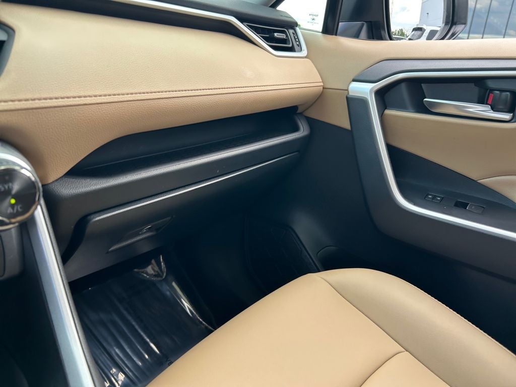 2024 Toyota RAV4 Hybrid XLE Premium