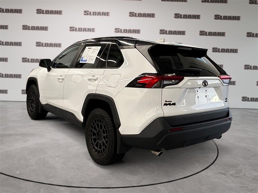 2021 Toyota RAV4 LE