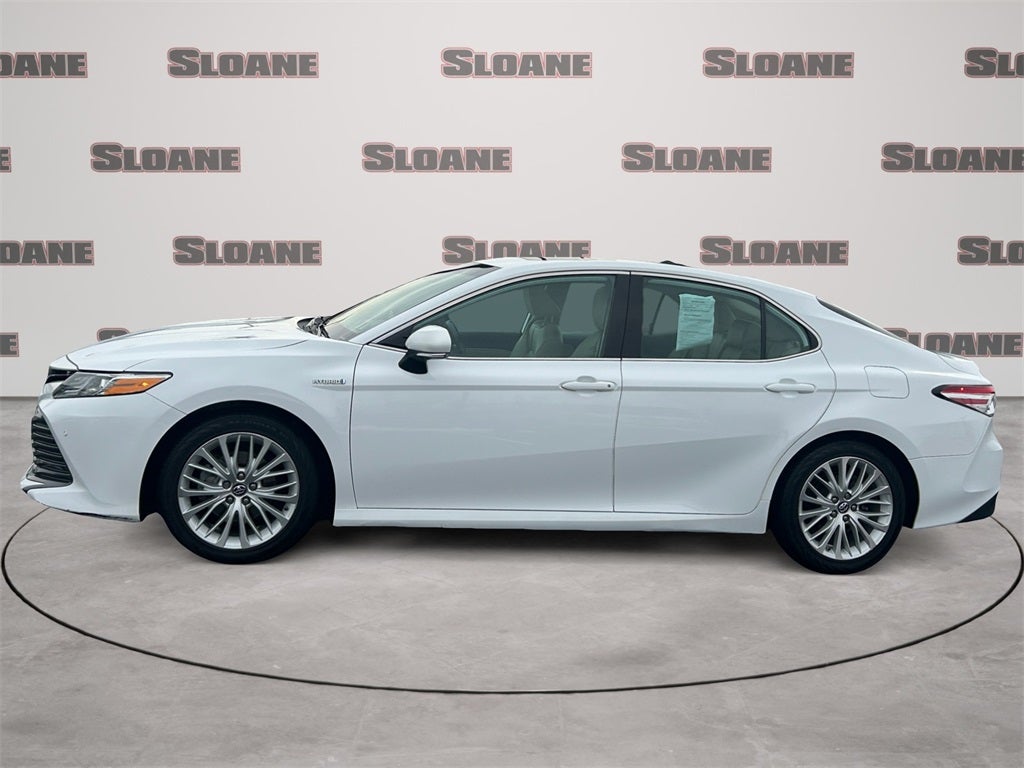2019 Toyota Camry Hybrid XLE