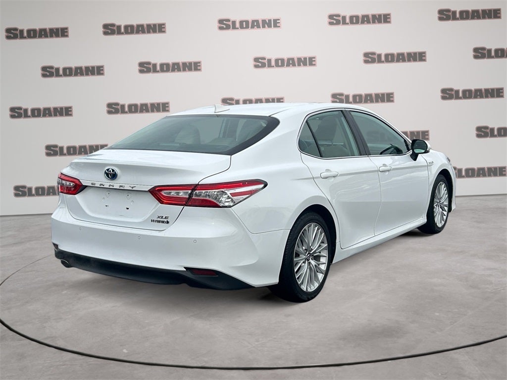 2019 Toyota Camry Hybrid XLE