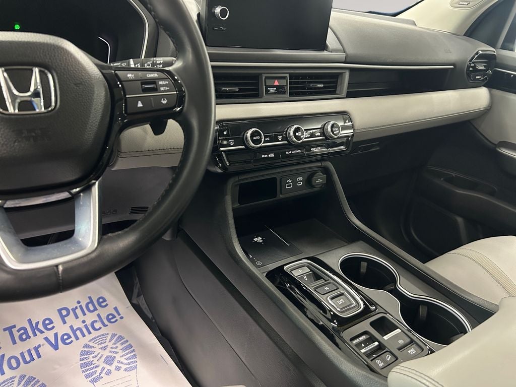 2023 Honda Pilot Touring