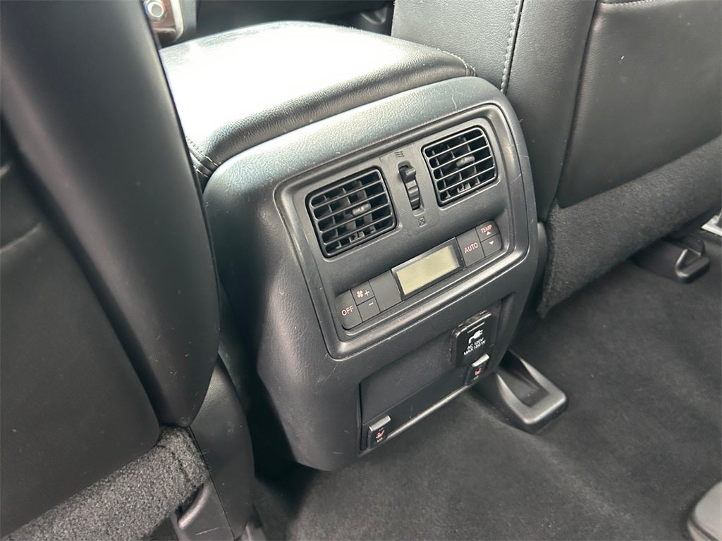 2014 Nissan Pathfinder SL