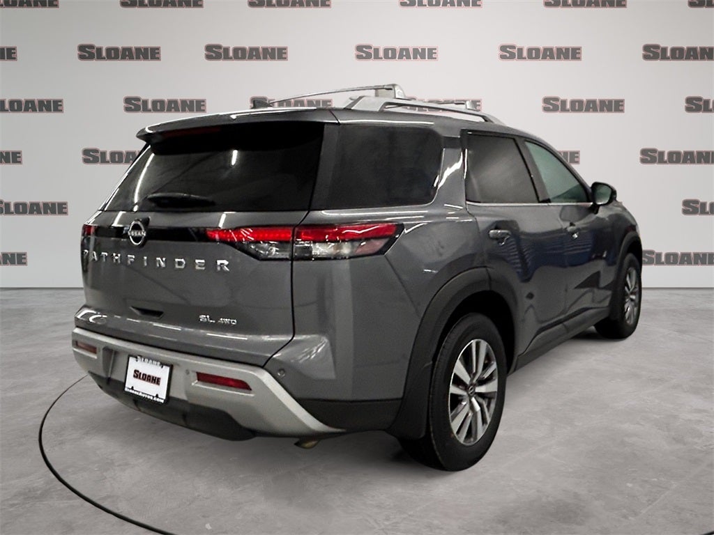 2022 Nissan Pathfinder SL