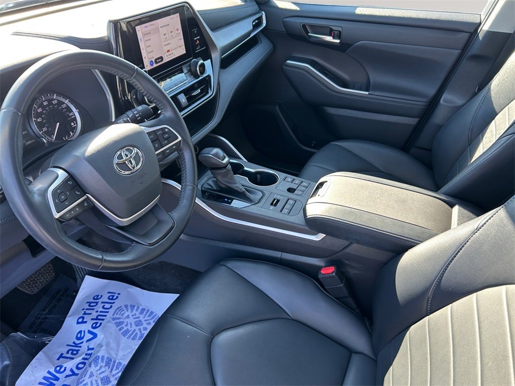 2023 Toyota Highlander XLE