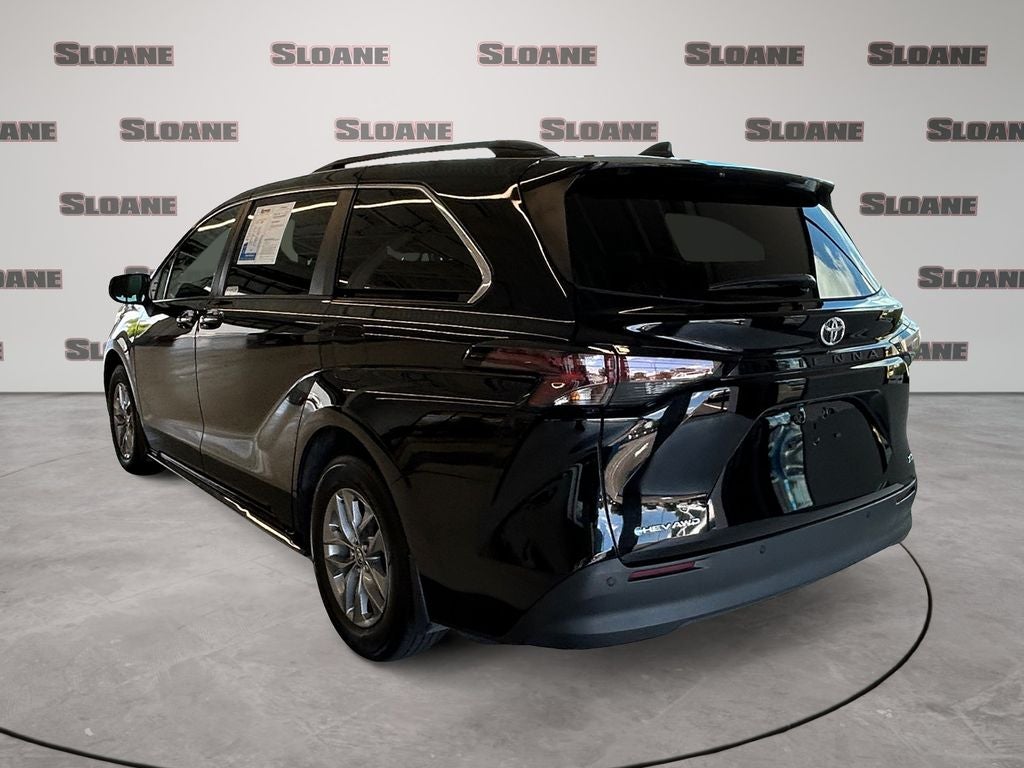 2026 Toyota Sienna XLE 7 Passenger