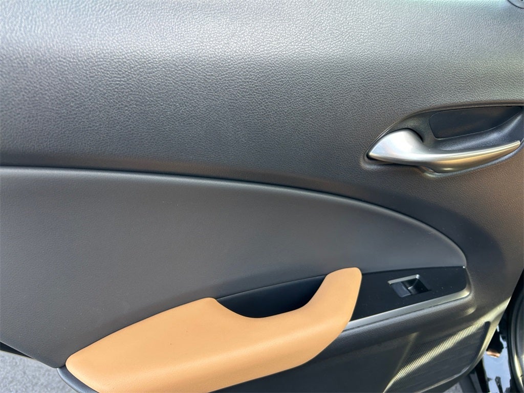 2025 Lexus UX 300h Premium