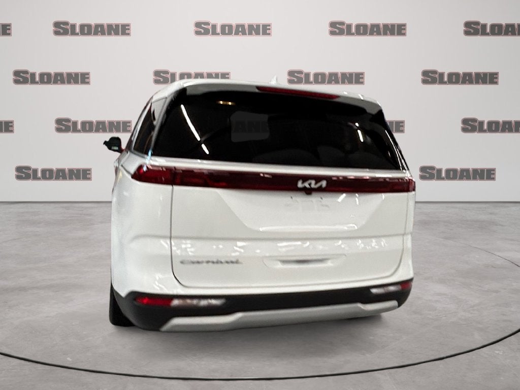 2022 Kia Carnival LX
