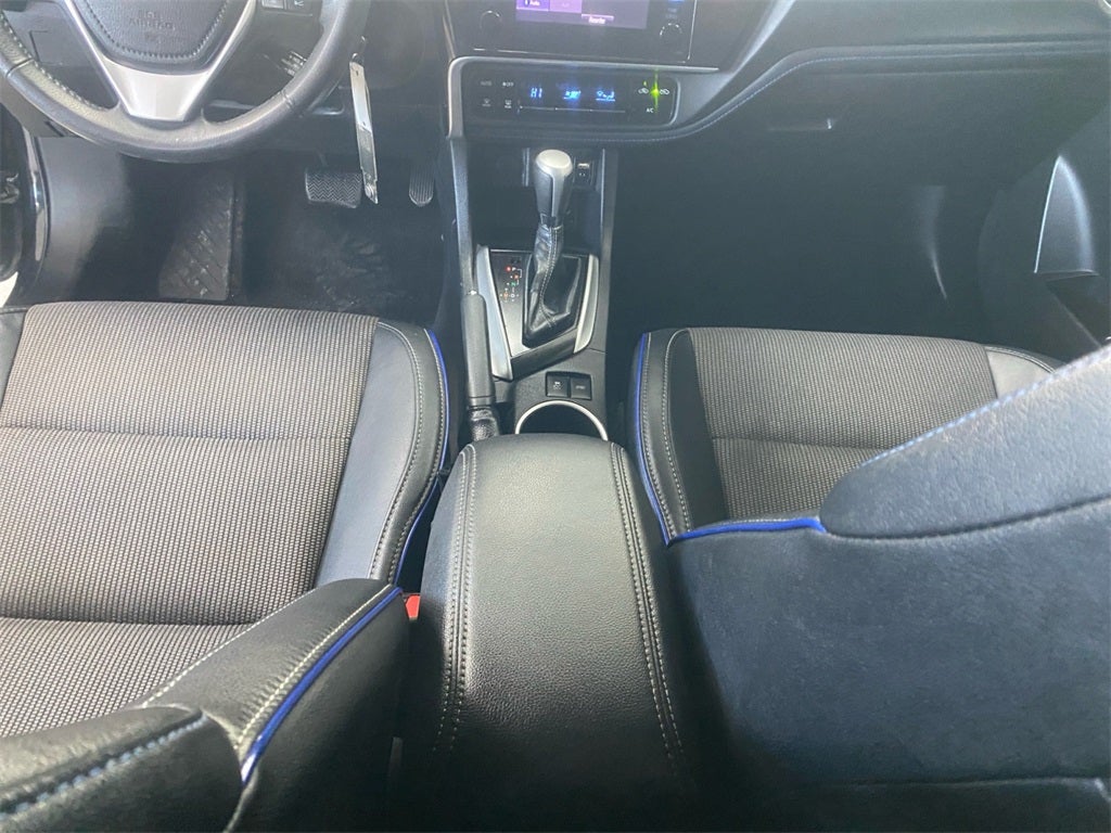 2018 Toyota COROLLA SE