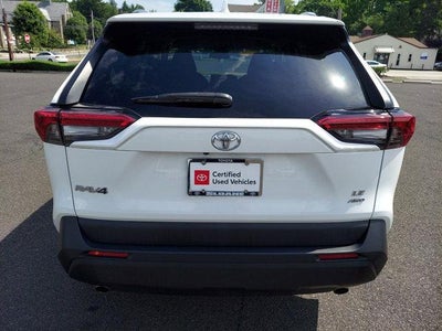 2020 Toyota RAV4 LE