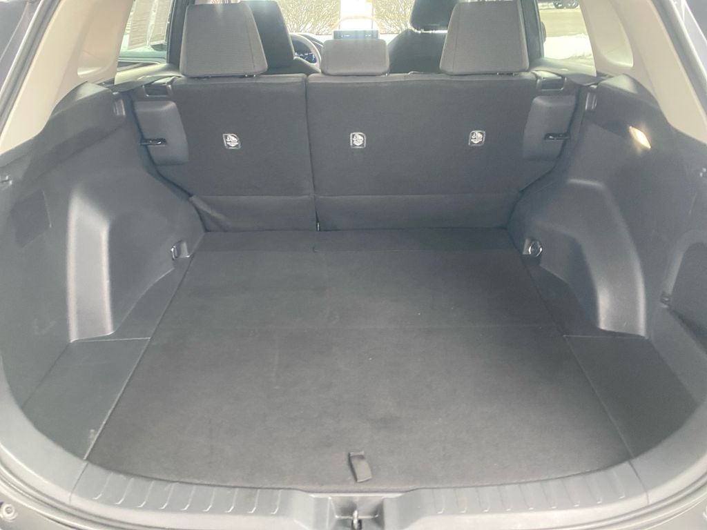 2024 Toyota RAV4 LE - Photo 30