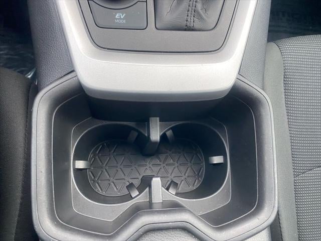 2024 Toyota RAV4 LE - Photo 54