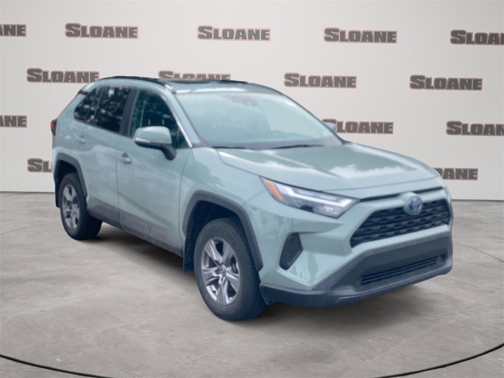 2022 Toyota RAV4 HYBRID XLE