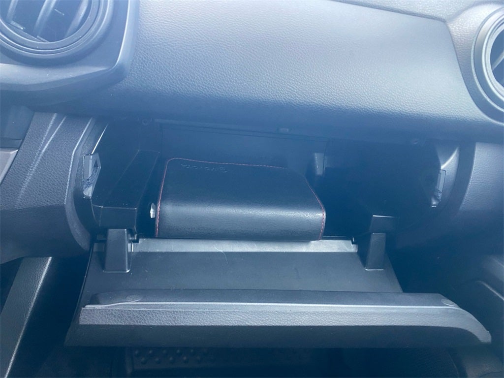 2019 Toyota TACOMA SR Limited V6