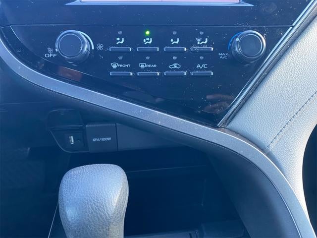 2019 Toyota CAMRY LE