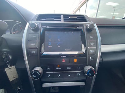 2016 Toyota CAMRY SE
