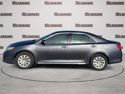 2014 Toyota CAMRY SE