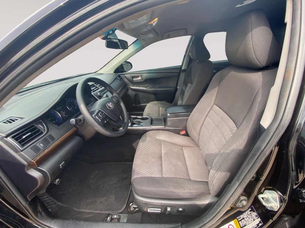 2016 Toyota CAMRY LE