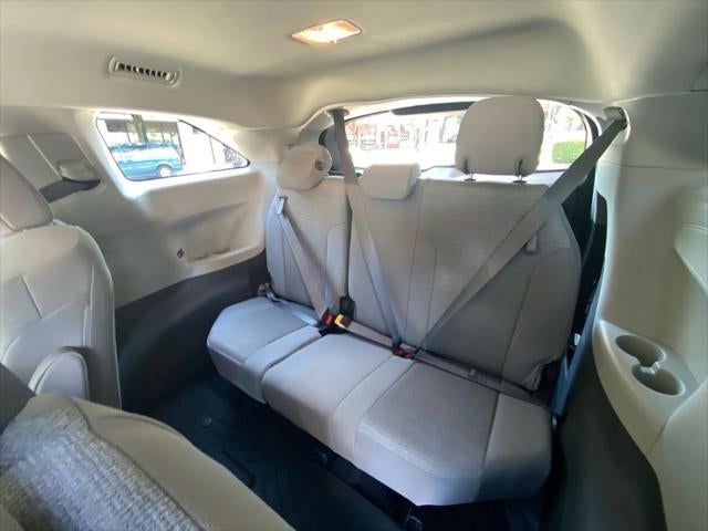 2023 Toyota Sienna LE 8 Passenger