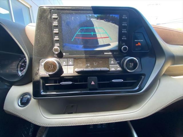 2022 Toyota HIGHLANDER XLE