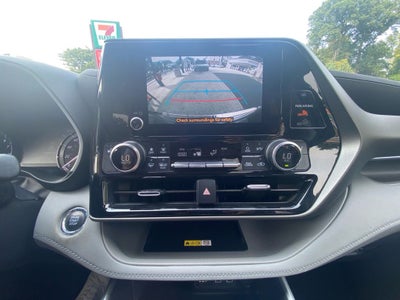 2023 Toyota Highlander XLE