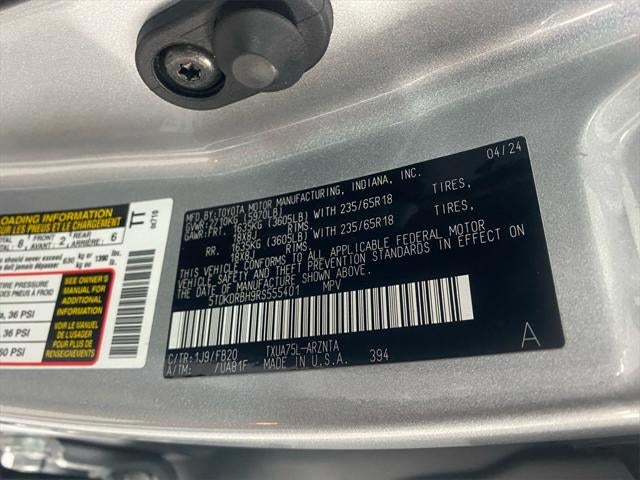 2024 Toyota HIGHLANDER LE