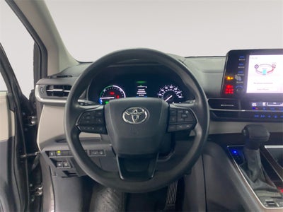 2024 Toyota SIENNA LE LE 8 Passenger