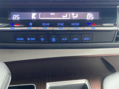 2024 Toyota SIENNA LE LE 8 Passenger