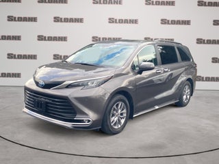 2024 Toyota Sienna XLE 8 Passenger