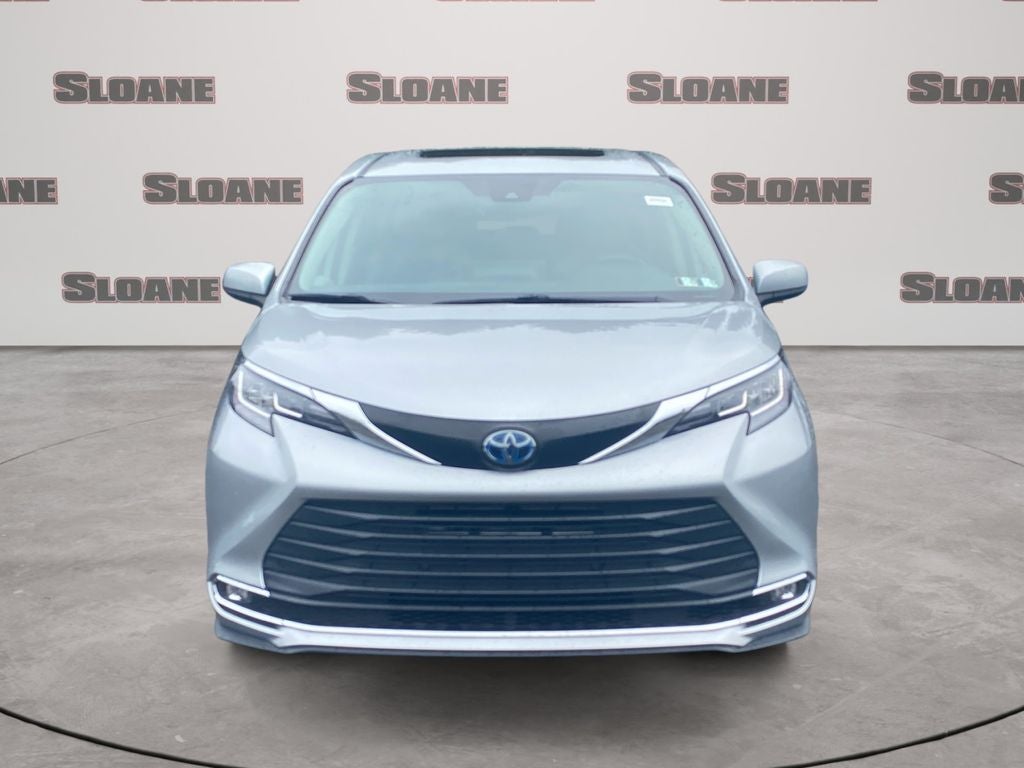 2023 Toyota Sienna XLE 7 Passenger
