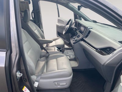 2019 Toyota SIENNA XLE 3.5L XLE 7 Passenger