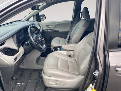 2019 Toyota SIENNA XLE 3.5L XLE 7 Passenger