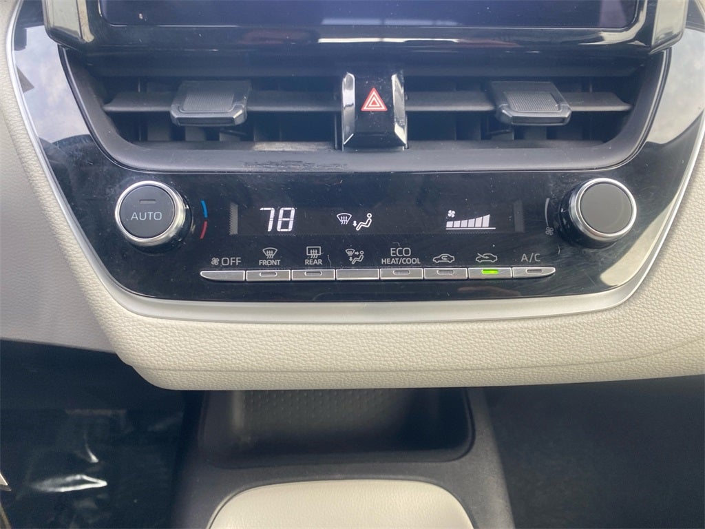 2025 Toyota COROLLA LE