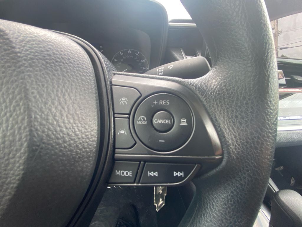 2025 Toyota Corolla LE - Photo 19
