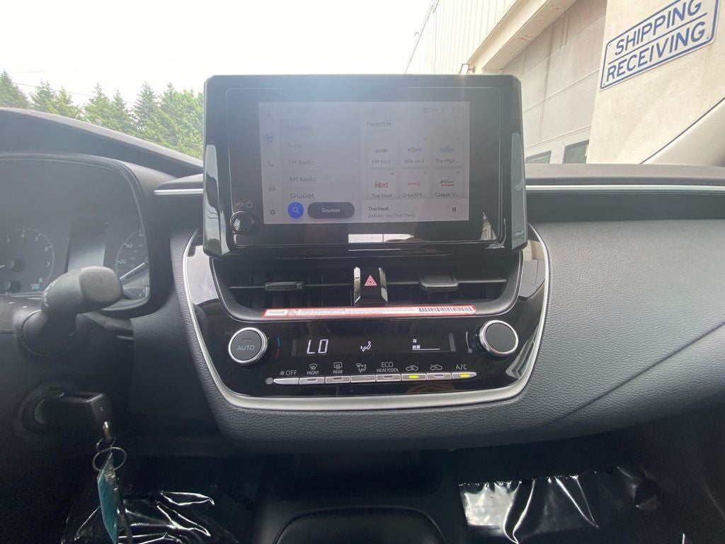 2025 Toyota Corolla LE - Photo 20