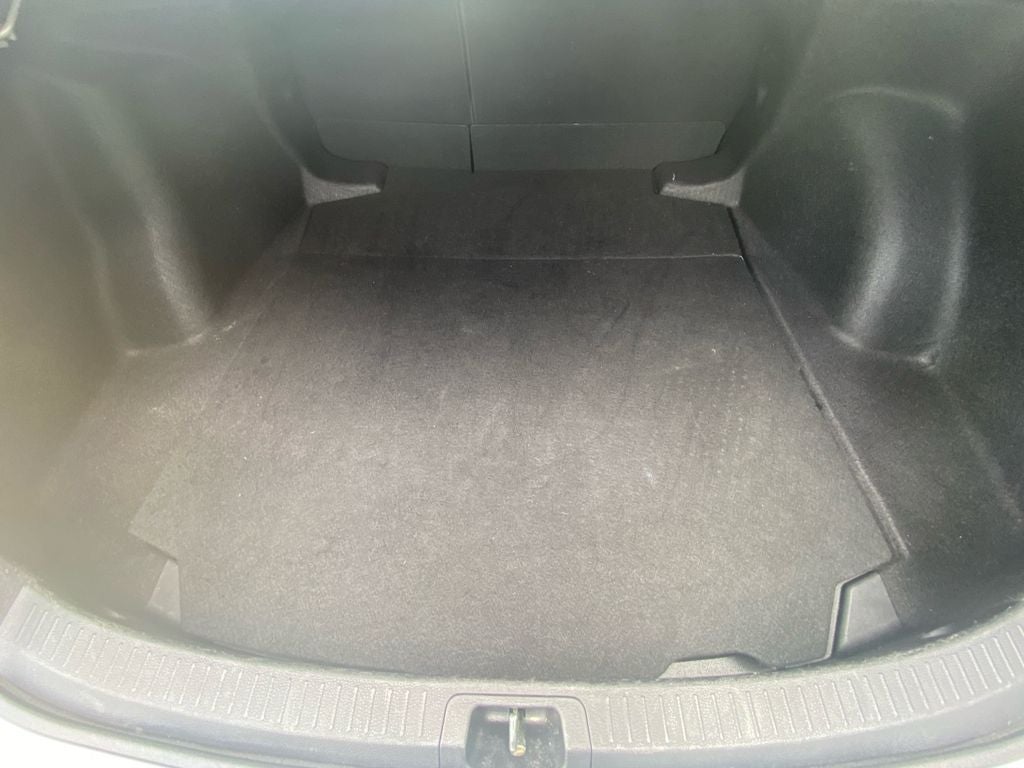 2025 Toyota Corolla LE - Photo 29