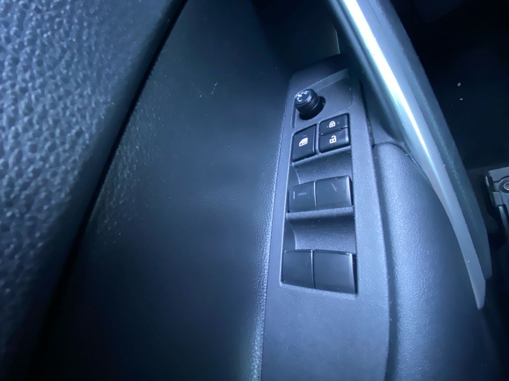 2024 Toyota COROLLA CROSS HV Hybrid SE