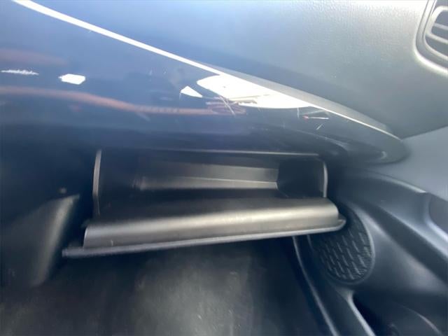 2019 Toyota PRIUS LE