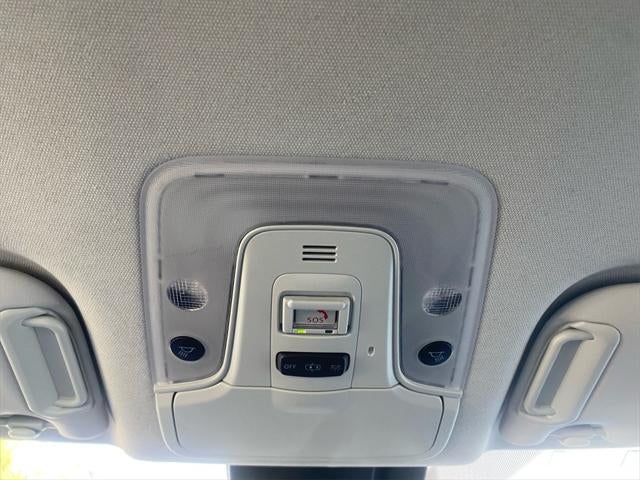 2022 Toyota PRIUS XLE AWD-e