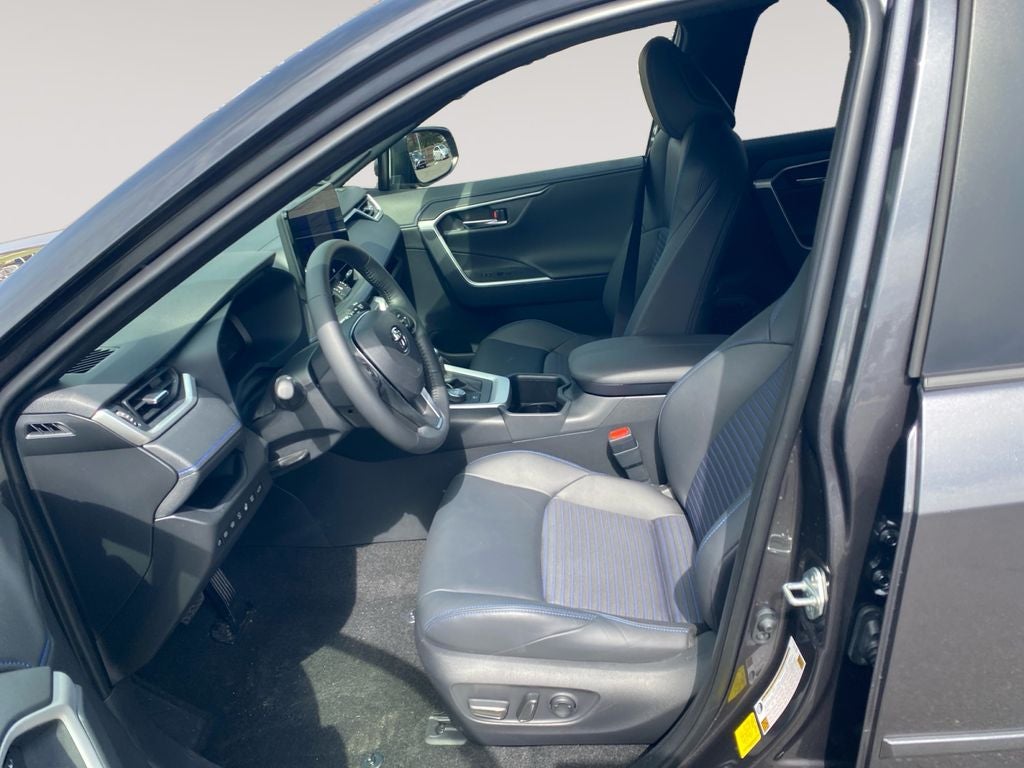 2025 Toyota RAV4 HYBRID XSE
