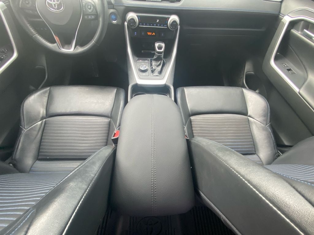 2020 Toyota RAV4 Hybrid XSE