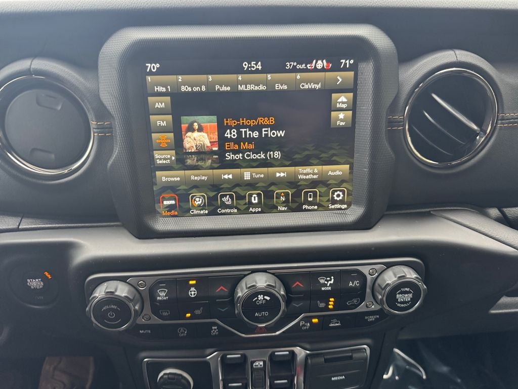 2022 Jeep Wrangler Unlimited Sahara High Altitude