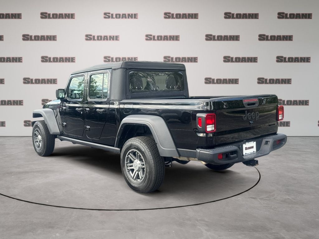 2023 Jeep Gladiator Sport