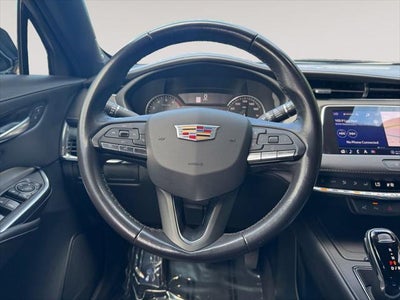 2022 Cadillac XT4 Premium Luxury