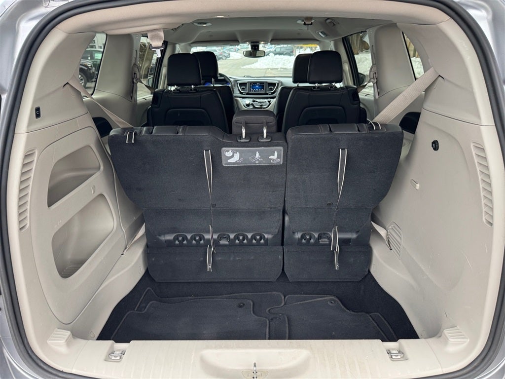 2020 Chrysler Pacifica Touring L