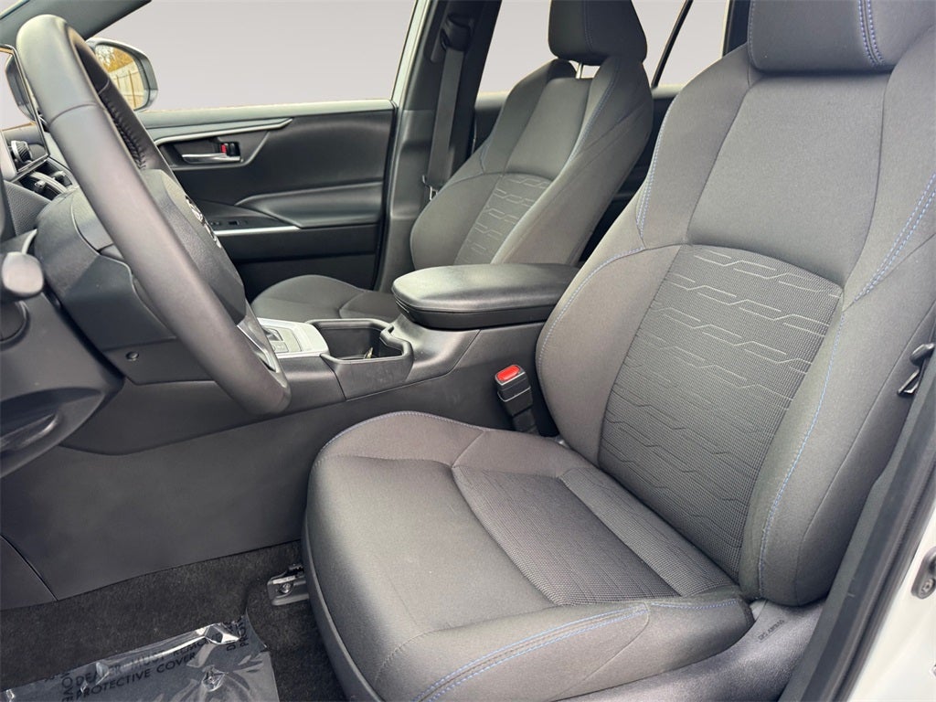 2024 Toyota RAV4 HYBRID SE