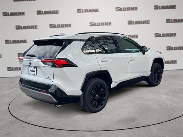 2024 Toyota RAV4 HYBRID SE