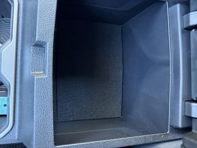 2025 Toyota TACOMA SR5 SR5