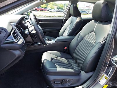 2019 Toyota Camry SE