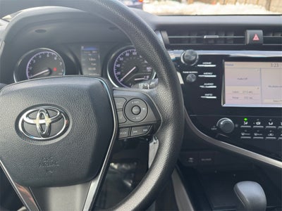 2018 Toyota CAMRY LE